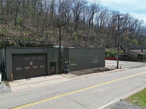 3367 Spring Garden Rd, Pittsburgh, PA, 15212-1253 | Card Image