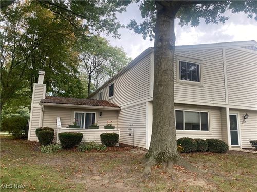 27-3263 Bay Landing Dr, Westlake, OH, 44145-4440 | Card Image