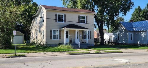 26-28-26-28 W Dayton Dr, Fairborn, OH, 45324-4617 | Card Image
