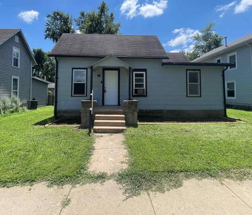 317 W 10th Ave, Winfield, KS, 67156-3506 | Card Image