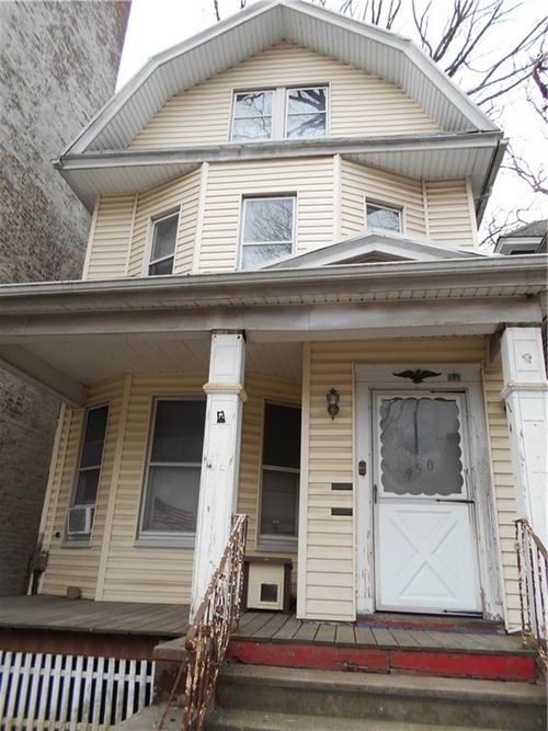 950 E 15th St, Brooklyn, NY, 11230-3704 | Card Image