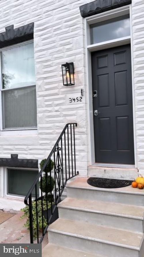 2-3452 Elm Ave, BALTIMORE, MD, 21211-2417 | Card Image