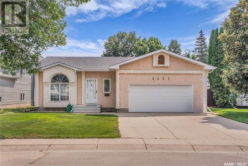2423 Kenderdine Rd, Saskatoon, SK, S7N4A4 | Card Image
