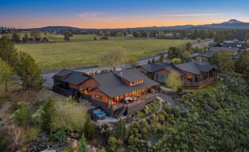 20350 Rock Canyon Rd, Bend, OR, 97703-8992 | Card Image
