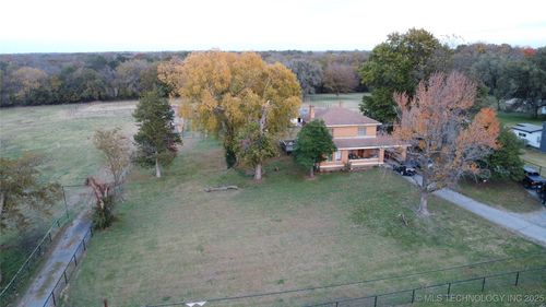 1425 E St Sw, Miami, OK, 74354-8503 | Card Image