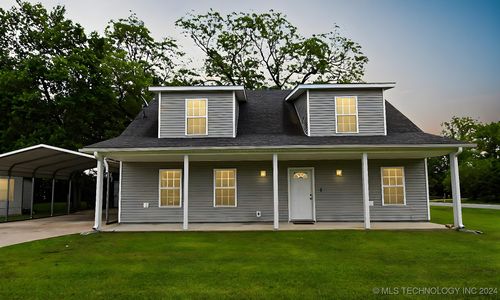 304 S Blackstone, Vian, OK, 74962-1429 | Card Image