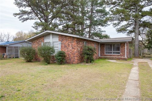 5438 S Sumac Cir, Fayetteville, NC, 28304-5862 | Card Image