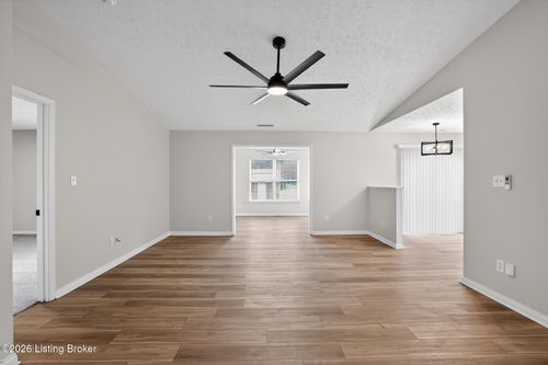 4523 Shelvis Dr, Louisville, KY, 40216-3072 | Card Image