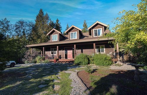 7930 Lohn Rd, Halfmoon Bay, BC, V7Z1C5 | Card Image