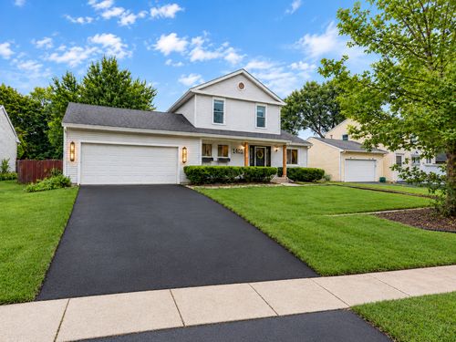 1401 Knoll Dr, Naperville, IL, 60565-2924 | Card Image