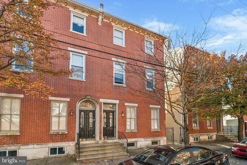 apt-101-1606 Wallace St, PHILADELPHIA, PA, 19130-3393 | Card Image