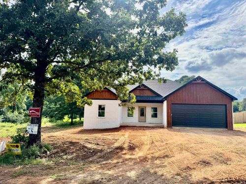 17 Mountain Grove Rd, Greenbrier, AR, 72058-9465 | Card Image