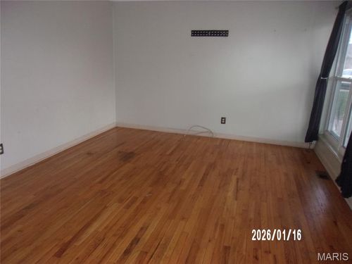 2328 Urbandale Dr, Florissant, MO, 63031-2540 | Card Image