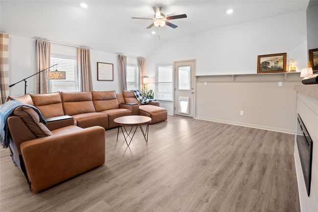 2236 Sawdust Dr, House other with 4 bedrooms, 3 bathrooms and 4 parking in Georgetown TX | Image 7