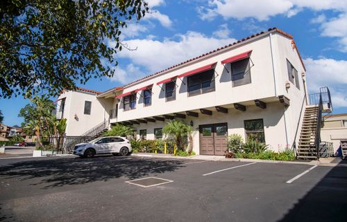 614 Santa Barbara St, Santa Barbara, CA, 93101-1637 | Card Image