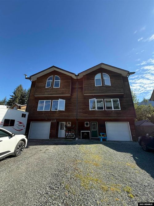 4494 Chelsea Ct, Juneau, AK, 99801-7308 | Card Image