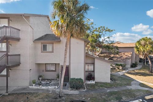 38a6-6338 Newtown Circle, TAMPA, FL, 33615 | Card Image