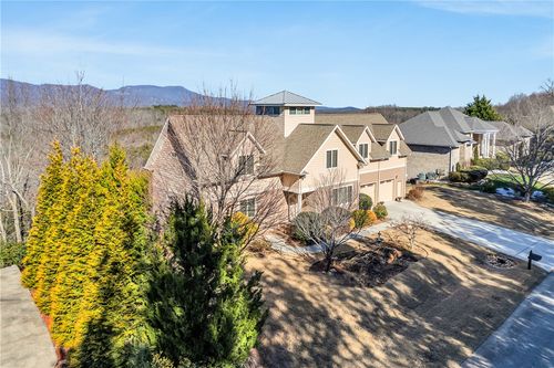 420 Packs Mountain Ridge Rd, Taylors, SC, 29687-7130 | Card Image