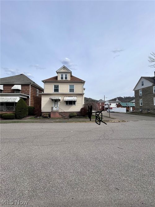 2200 Main St, Wellsburg, WV, 26070-1036 | Card Image