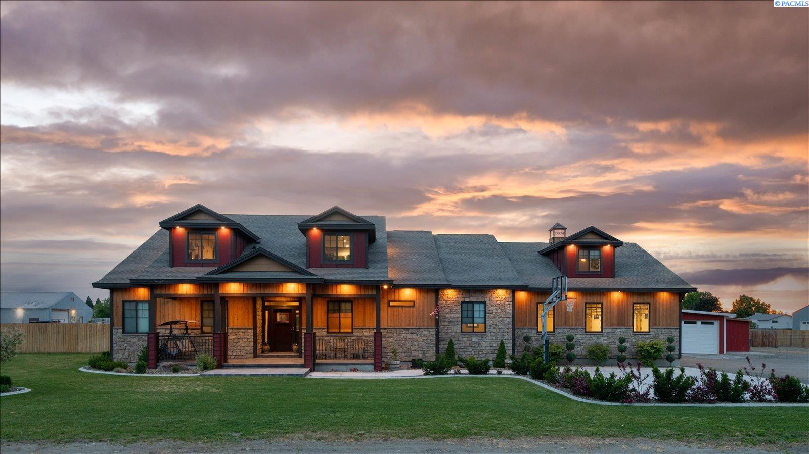 2083 Pr, Kennewick, WA 99337