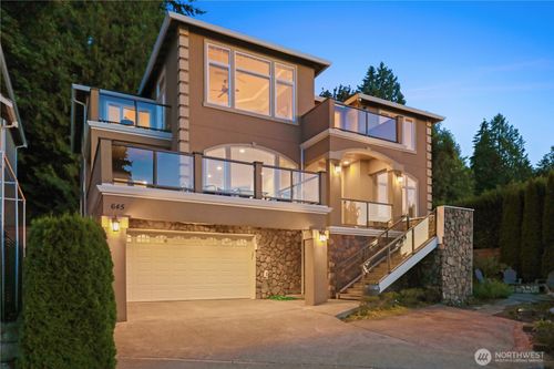 645 Cornelia Ave, Mukilteo, WA, 98275-1740 | Card Image