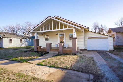 916 Holly St, Perry, OK, 73077-4029 | Card Image