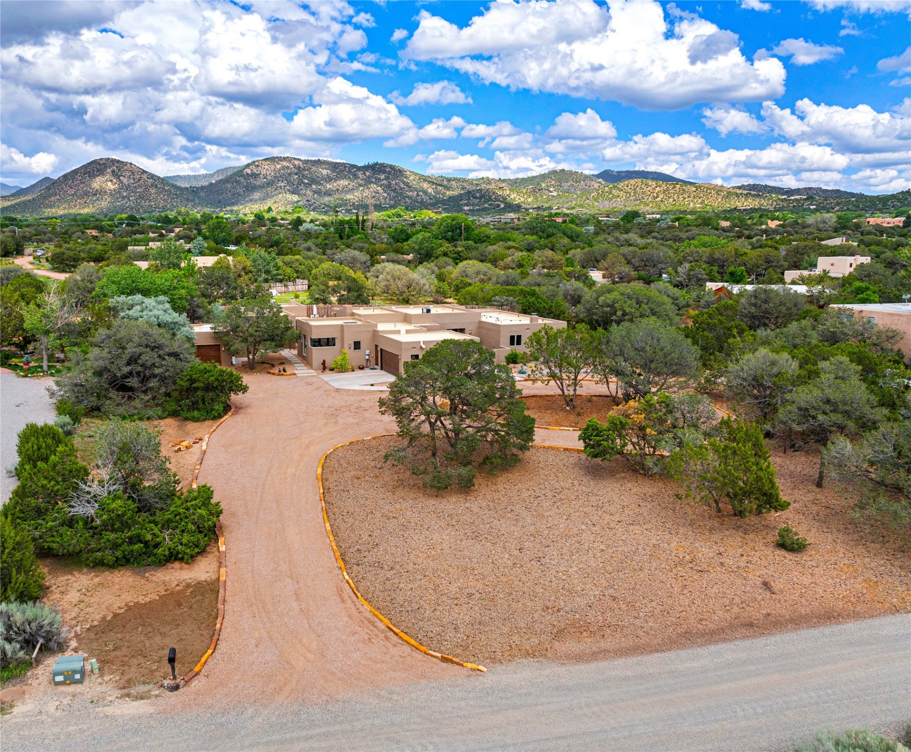 Calle Halcon , Santa Fe, NM 87505