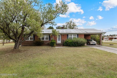 5824 Wayne Memorial Dr Ne, Pikeville, NC, 27863-9299 | Card Image