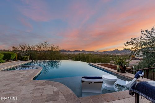 8337 W El Cortez Pl, Peoria, AZ, 85383-7165 | Card Image