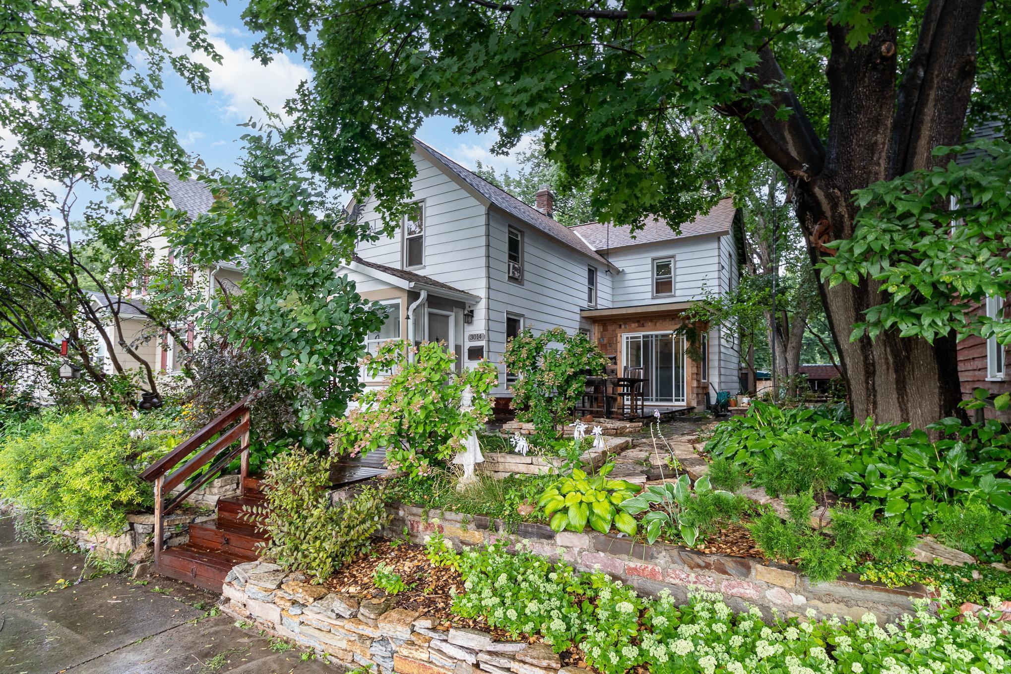 Vincent Ave, Minneapolis, MN 55411