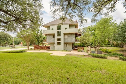 1015 E 24th St, Bryan, TX, 77803-4912 | Card Image