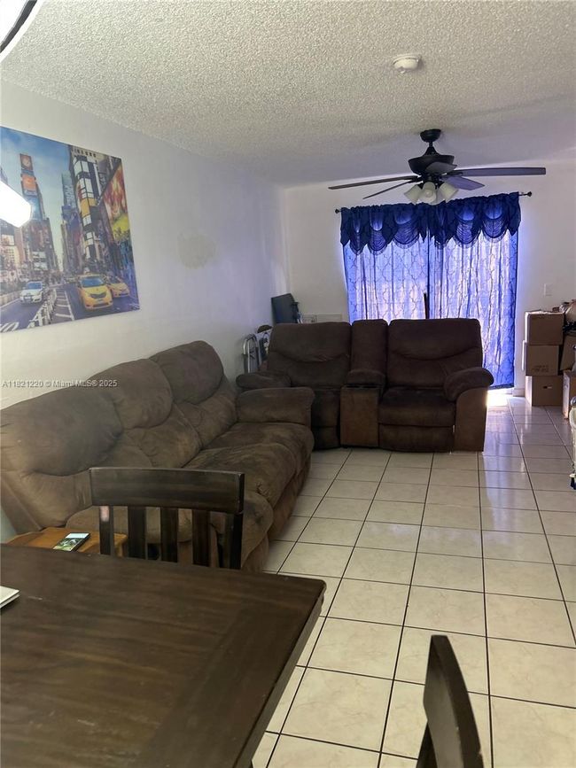APT-511C - 1630 W 46 Th St, Condo with 2 bedrooms, 1 bathrooms and null parking in Hialeah FL | Image 9