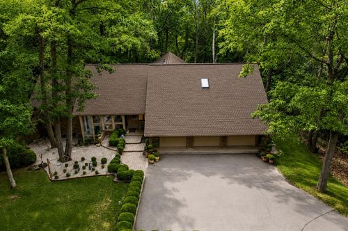 5315 Red Fox Run, Ann Arbor, MI, 48105-9590 | Card Image