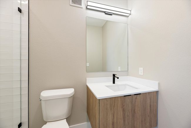APT-403 - 4060 Spring Valley Rd, Townhouse with 3 bedrooms, 3 bathrooms and null parking in Farmers Branch TX | Image 17