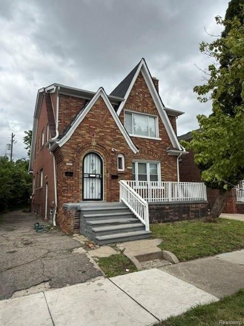 15853 Washburn St, Detroit, MI, 48238-1065 | Card Image
