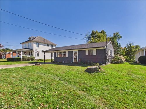 130 E 5th St, Williamstown, WV, 26187-1381 | Card Image