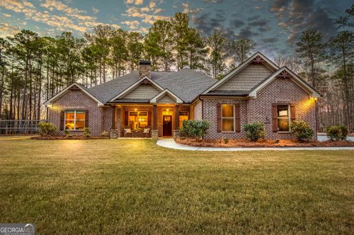 390 Herring Rd, grayson, GA, 30017-1310 | Card Image