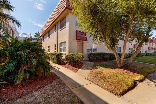 17-10036 63rd Ave N, St Petersburg, FL, 33708-3558 | Card Image
