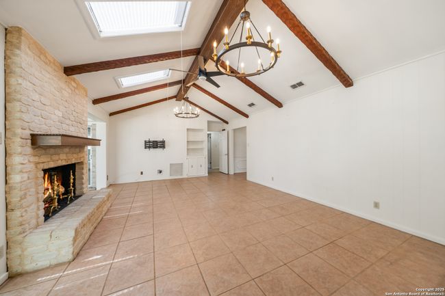 425 Crestwind Dr, House other with 3 bedrooms, 3 bathrooms and null parking in Windcrest TX | Image 10