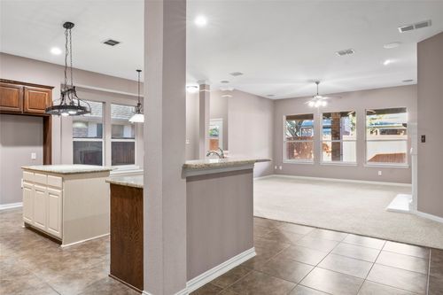 1171 Bonham Pkwy, Lantana, TX, 76226-6432 | Card Image