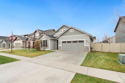 2935 Nw 8th Avenue, House other with 3 bedrooms, 2 bathrooms and 2 parking in Meridian ID | Image 2