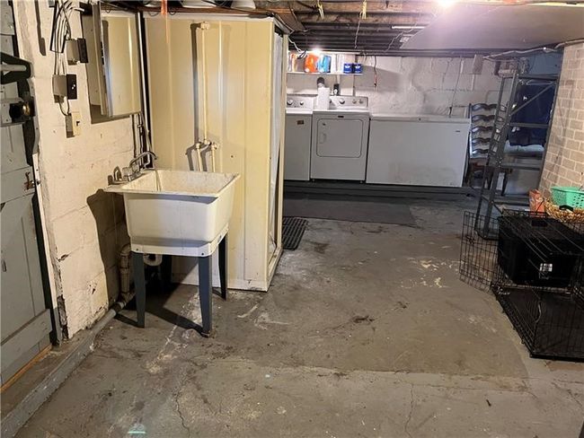 624 6 Th St, House other with 3 bedrooms, 2 bathrooms and 1 parking in Mather PA | Image 14