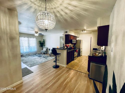 1055-5995 N 78th St, Scottsdale, AZ, 85250-6121 | Card Image