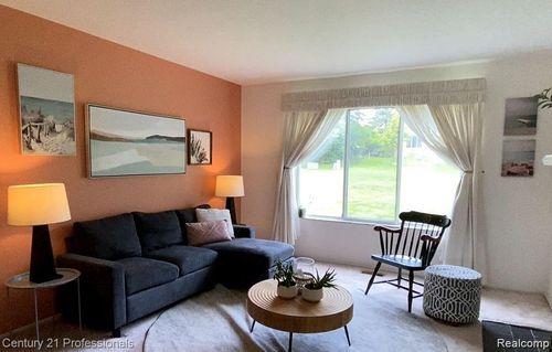 2208 Cumberland Rdg Ct, Rochester, MI, 48307 | Card Image