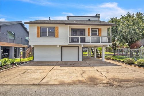 38 N Flamingo St, La Marque, TX, 77568-6528 | Card Image