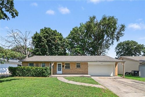 13008 E 38th Street Ter, Independence, MO, 64055 | Card Image