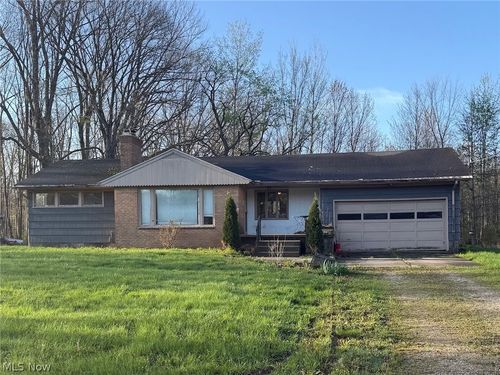 8466 Whipporwill Rd, Ravenna, OH, 44266-8506 | Card Image