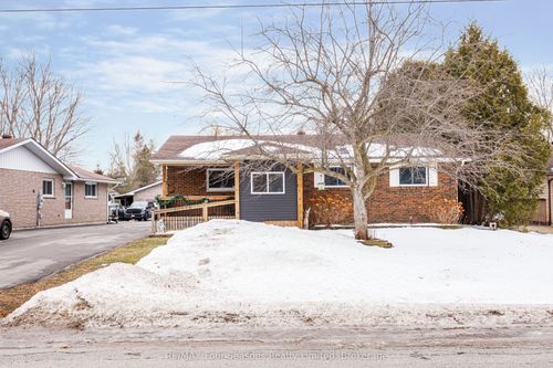 225 Christopher St, Stayner, ON, L0M1S0 | Card Image