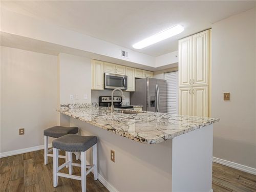 105-1590 42nd Cir, Vero Beach, FL, 32967-8128 | Card Image
