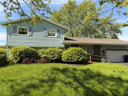 14 Flamingo Drive, Gates, NY, 14624 | Card Image